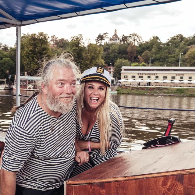Beer Boat - Ultimate Beer Ride